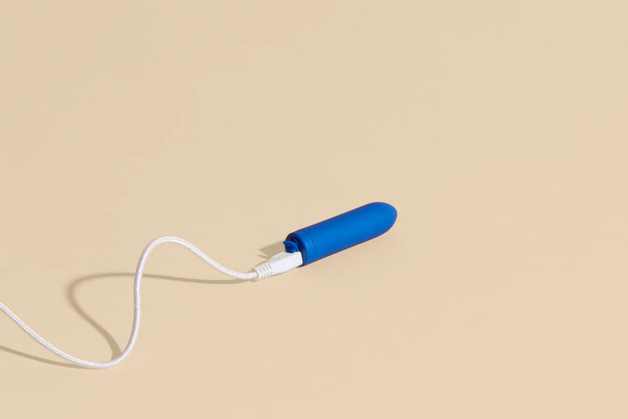 Zee Bullet Vibrator | Dame | Sensuale.ca Zee Bullet Vibrator | Dame | Sensuale.ca